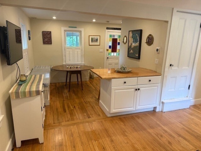 Building Photo - 428 Main St