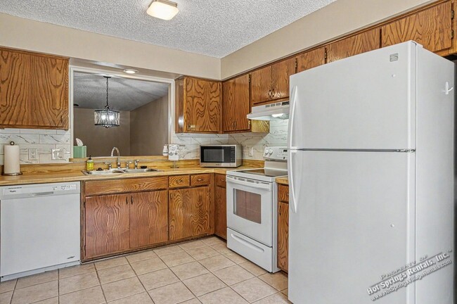 Building Photo - Cortez Golf Area | Townhome | Unfurnished