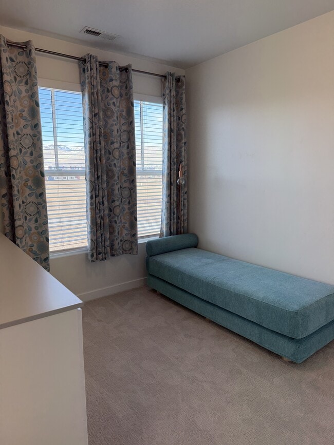 Building Photo - 11422 S Lake Run Rd