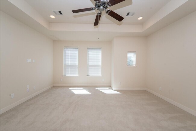 Building Photo - 4805 Jackson St