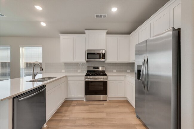 Building Photo - 245 Cranz Farm Dr