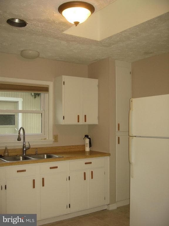 Building Photo - 165 Natalie Ln