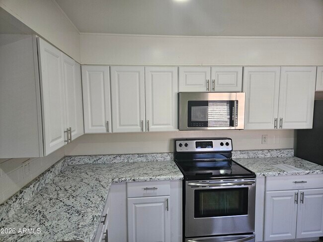 Building Photo - 6043 N 23rd Ave