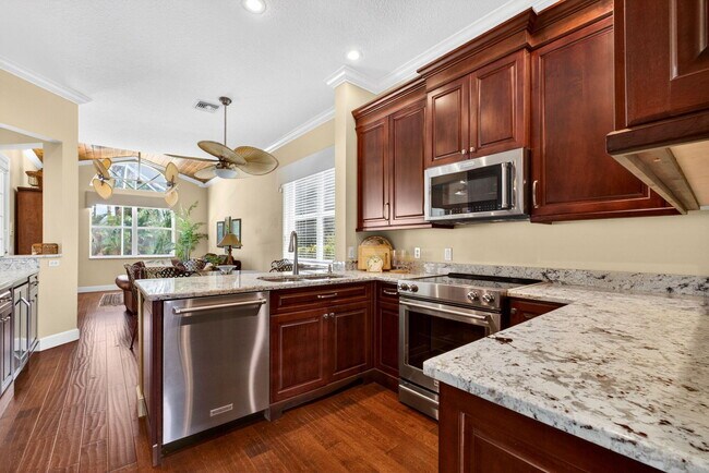 Building Photo - 6483 Wild Olive Ln