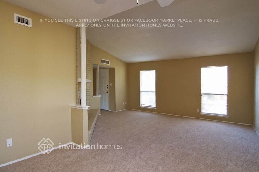 Building Photo - 656 Priscilla Ln