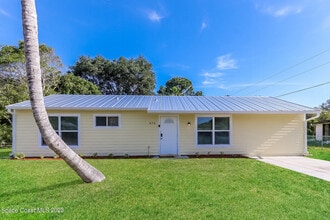 Building Photo - 674 23rd Pl SW