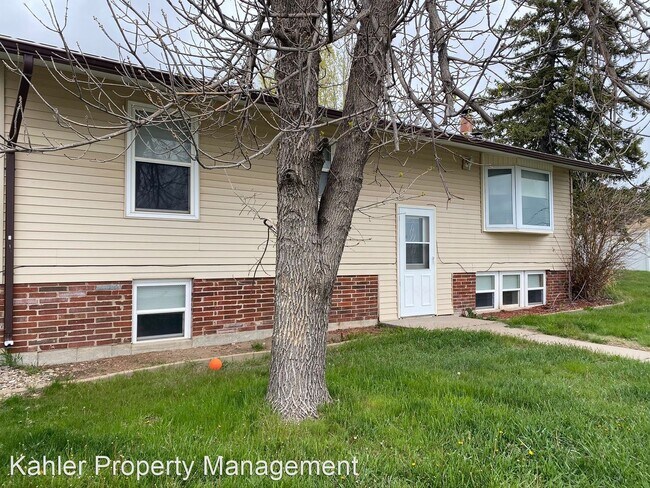 Building Photo - 3 br, 2 bath House - 607 Valley Drive