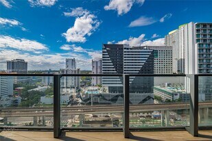 Building Photo - 88 SW 7th St