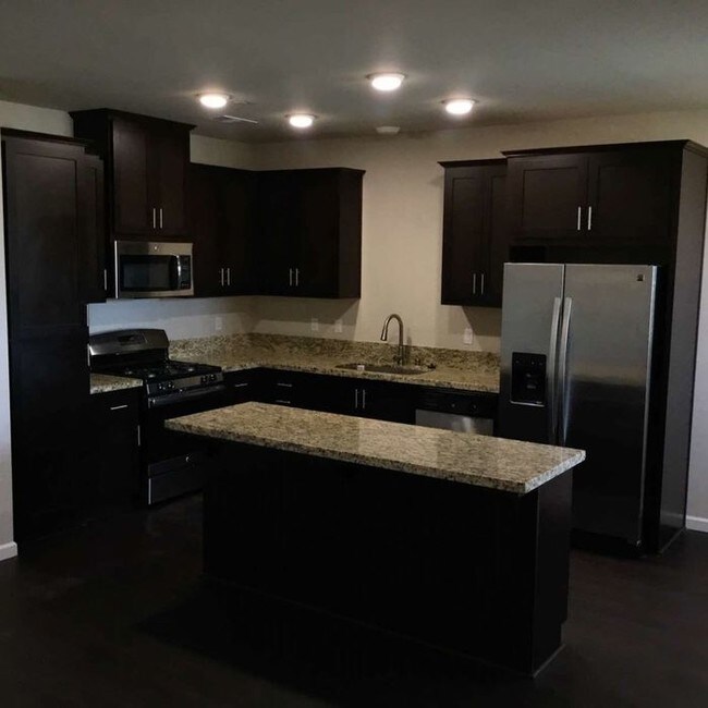 Primary Photo - Patterson Condo For Rent