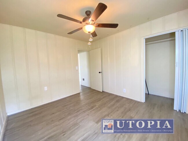 Building Photo - Charming Pleasure Point Home With Large Yard