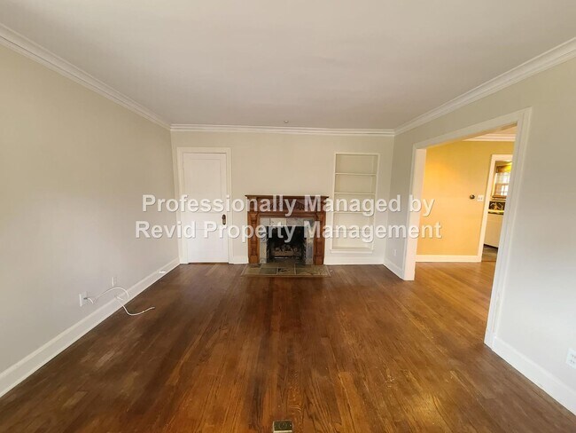 Building Photo - 3 Bed 2 bath home off Central Ave.