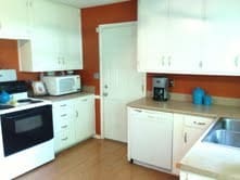 Building Photo - 5205 Sycamore Dr