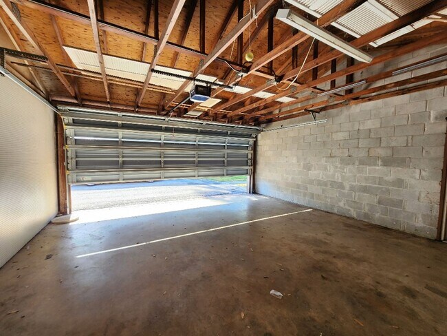Building Photo - Gorgeous 3-Bedroom, 2.5-Bathroom Townhome ...