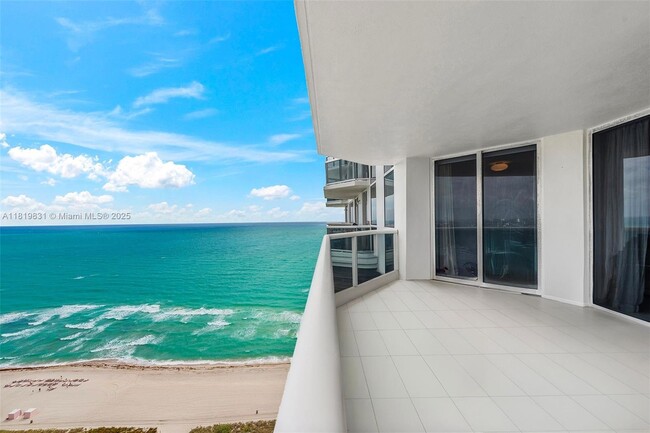 Building Photo - 4779 Collins Ave