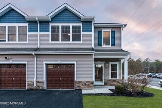 Building Photo - 52 Rockingham Way