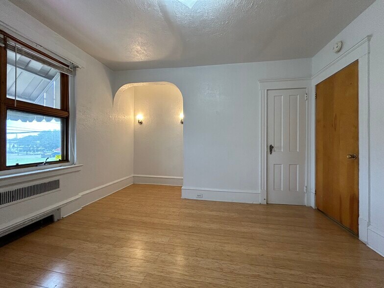 Bedroom1 p2 - 193 Zerby Ave