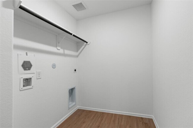 Building Photo - 4607 Sterling Pr Trl