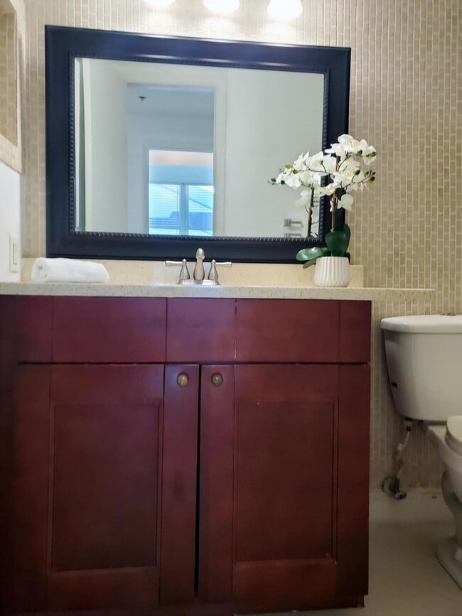 Building Photo - 2319 N Congress Ave