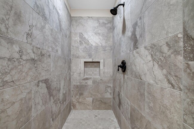 Building Photo - 1226 Hidden Pl