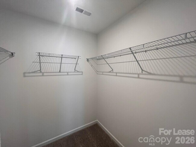 Building Photo - 16305 Leading St