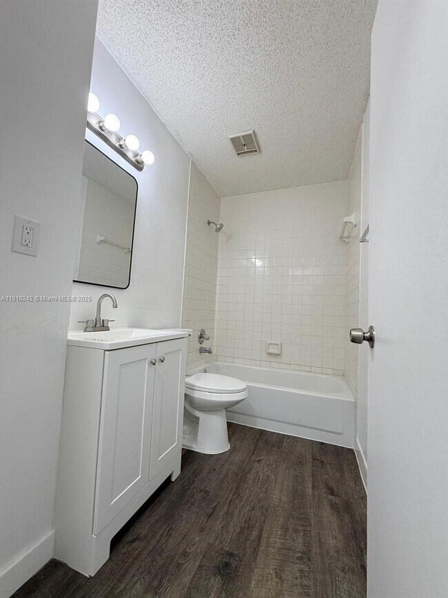 Building Photo - 10875 NW 45th St