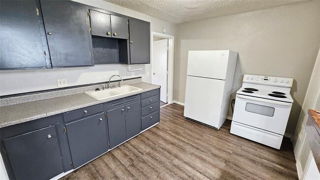 Building Photo - 2308 NW 12th St