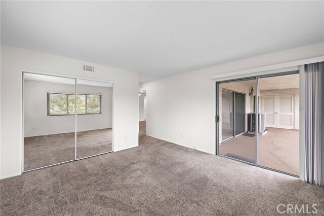 Building Photo - 31705 W Nine Dr