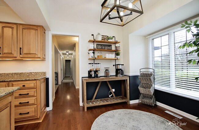 Building Photo - 14620 Country Ln Dr