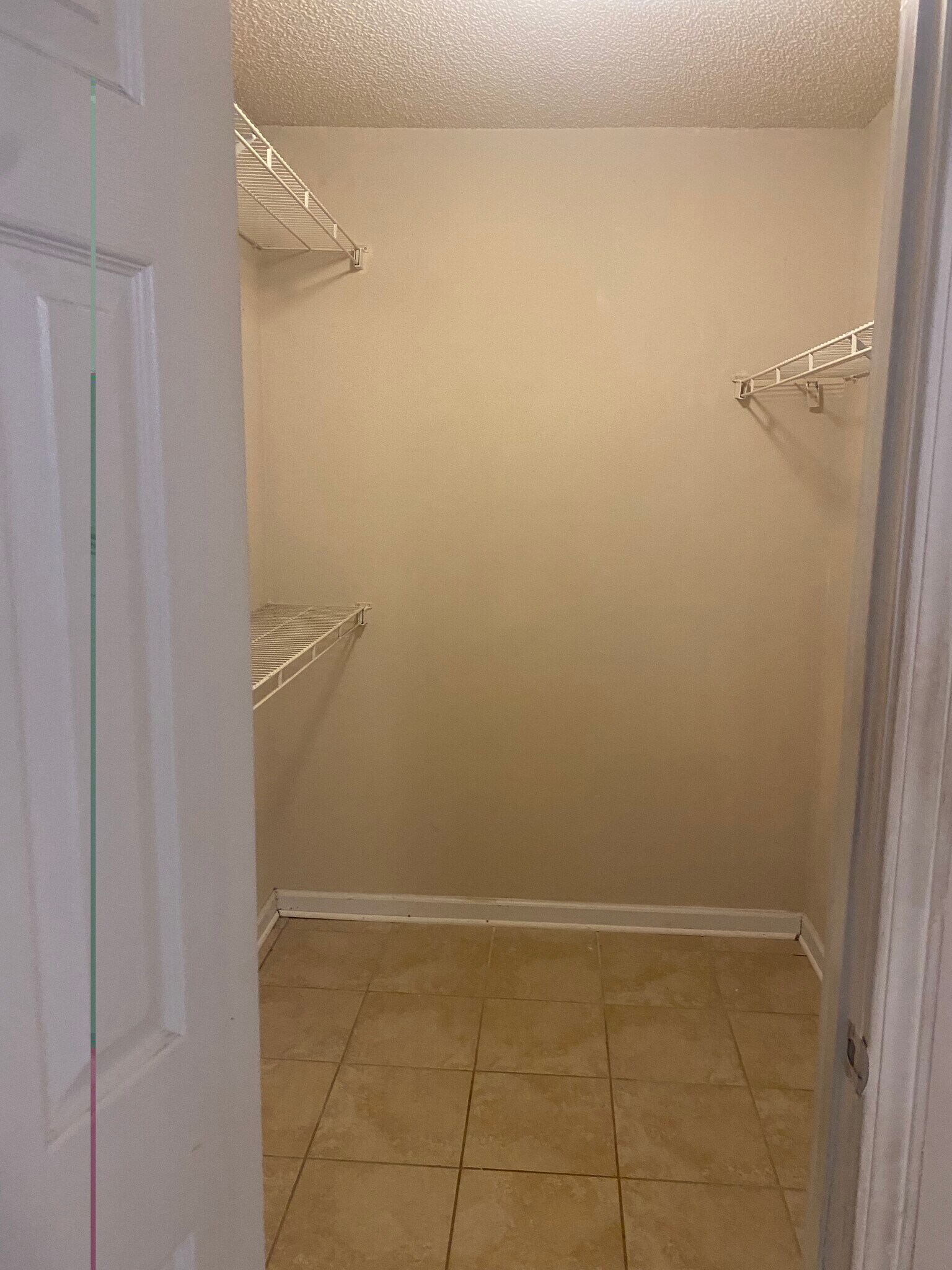 Building Photo - 412 Tina Hely Ct