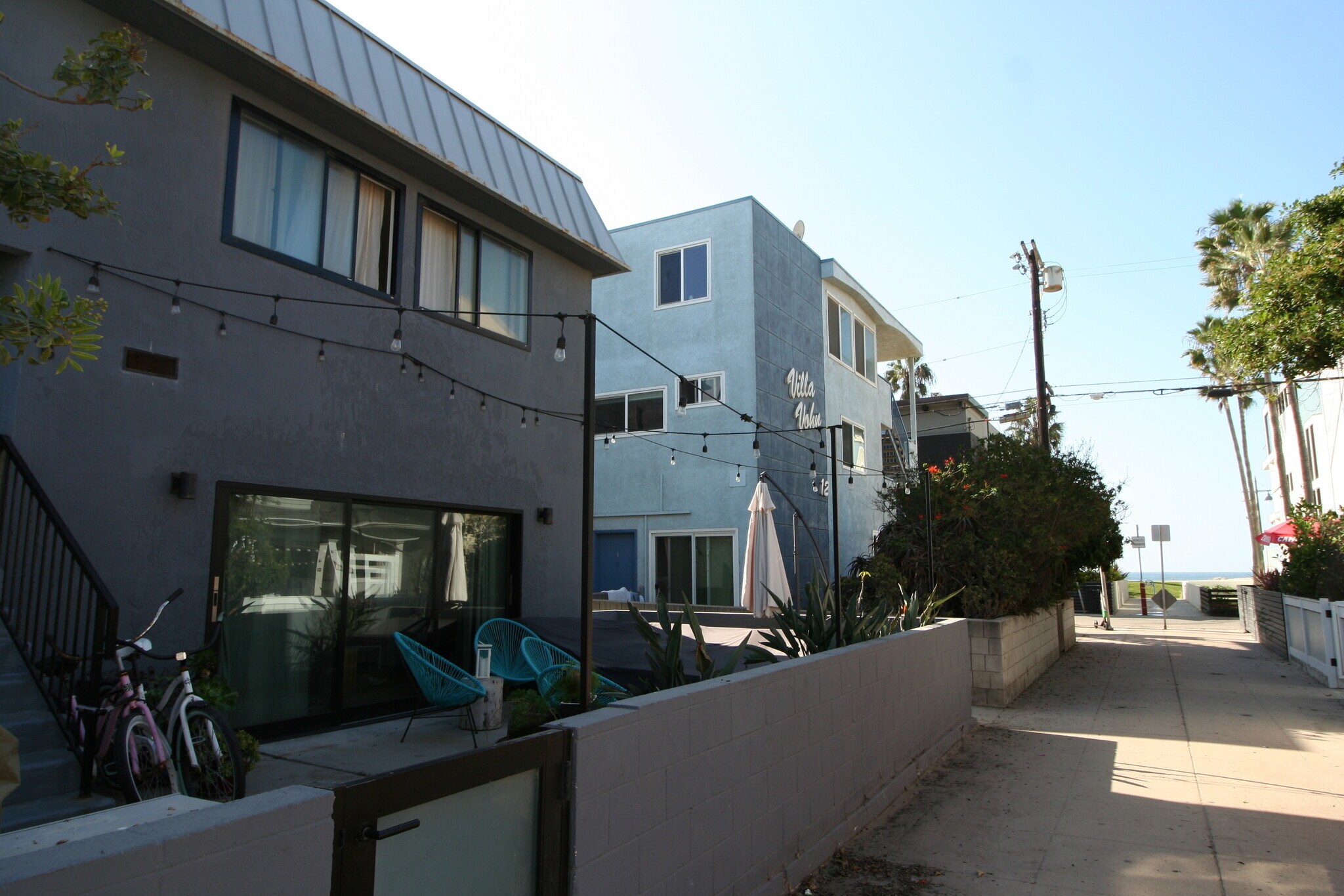 Building Photo - 18 24th Ave