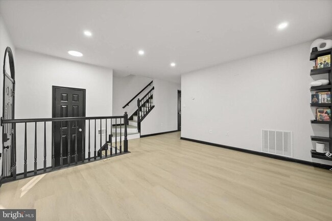 Building Photo - 10626 Fitzgibbon Ct