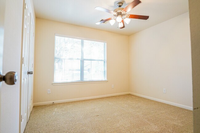 Building Photo - 18014 Shady Cypress Ln