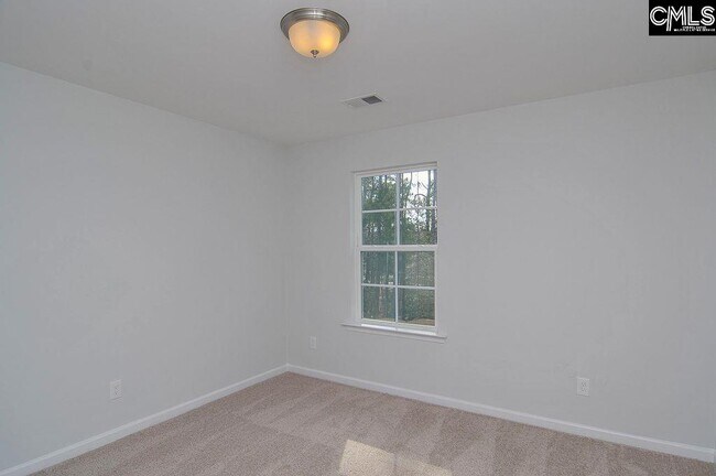 Building Photo - 356 Hollow Cove Rd