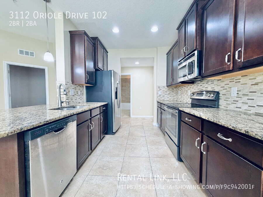 Building Photo - 3112 Oriole Dr