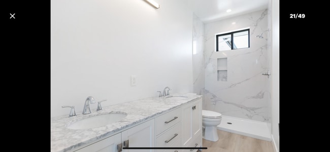 Building Photo - 1328 Crestview Ct