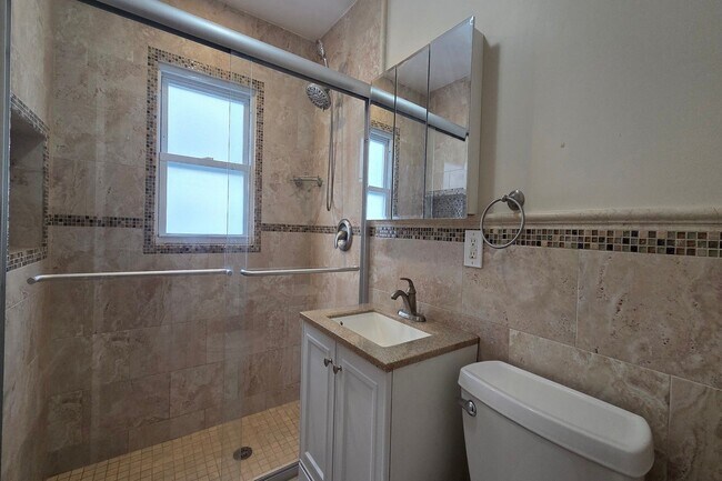 Building Photo - 1306 70th St