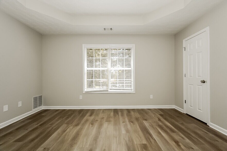 Building Photo - 7600 Crestwicke Crossing Dr