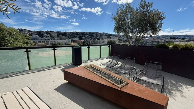 Building Photo - Epic REA: Fantastic Potrero Hill Modern 1 BR, 1 BA Condo