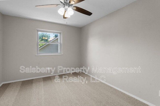 Building Photo - 3620 Harwood Ct