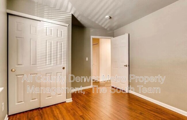 Building Photo - 5201 S Fox St