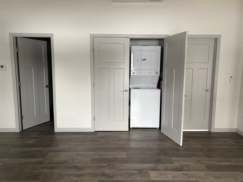 Building Photo - 7 Hammond Ln