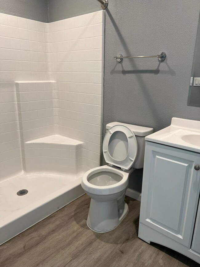 Building Photo - Modern Studio Adjacent to the Main House for Rent in Heber, Ca