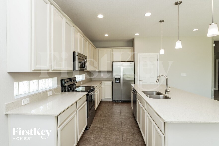 Building Photo - 1735 Boat Launch Road