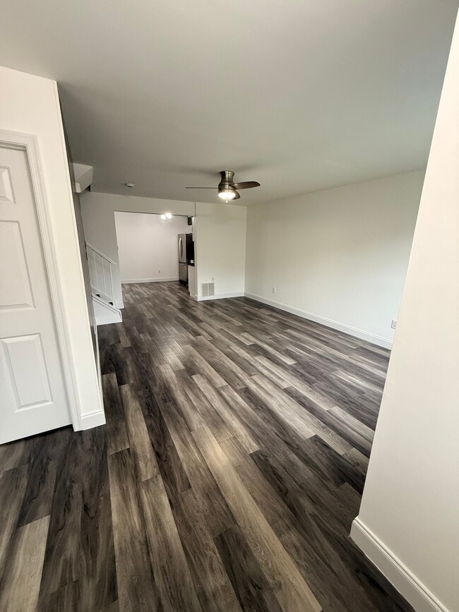 Building Photo - 2708 Falcon Ct