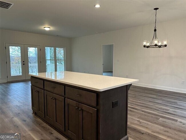 Building Photo - 35 Clearwater Dr