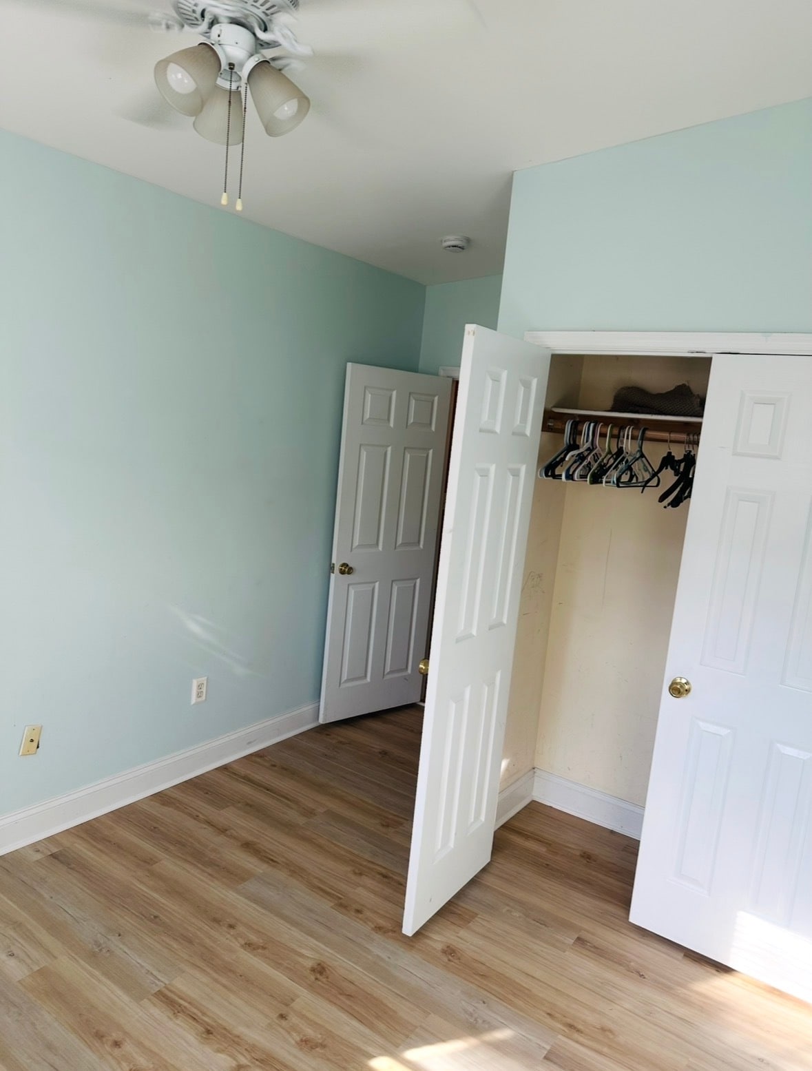 2nd Bedroom - 829 S Linwood Ave