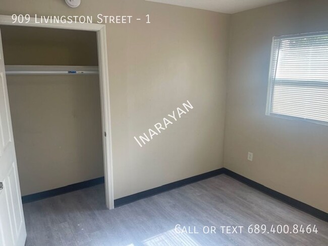 Building Photo - 909 W Livingston St