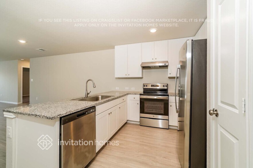 Building Photo - 143 Pasadena Pl