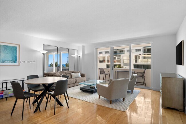 Building Photo - 9499 Collins Ave
