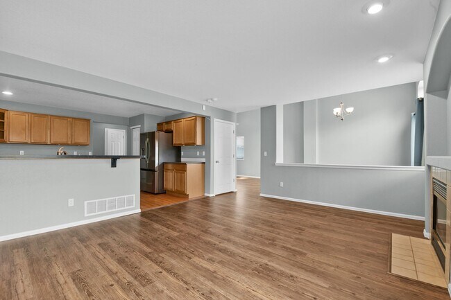 Building Photo - Beautiful home with 4 bedrooms, 2 1/2 bathrooms, 3-car garage in cul-de-sac available for $2,350